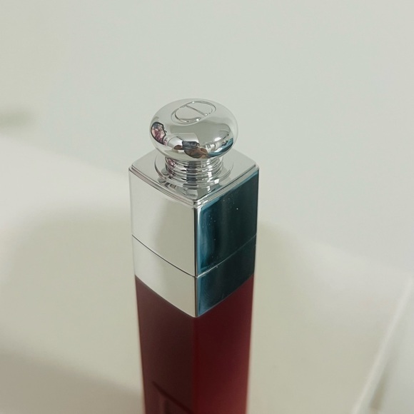 💋DIOR - Addict Lip Tint 👄 - Picture 6 of 7
